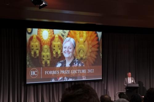 IIC President Julian Bickersteth introduces our Forbes Prize winner Vicki-Anne Heikell. Image taken by Sam Finch.